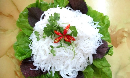 Sợi bún làm từ gạo nở 504 của gạo sạch Sông Hậu